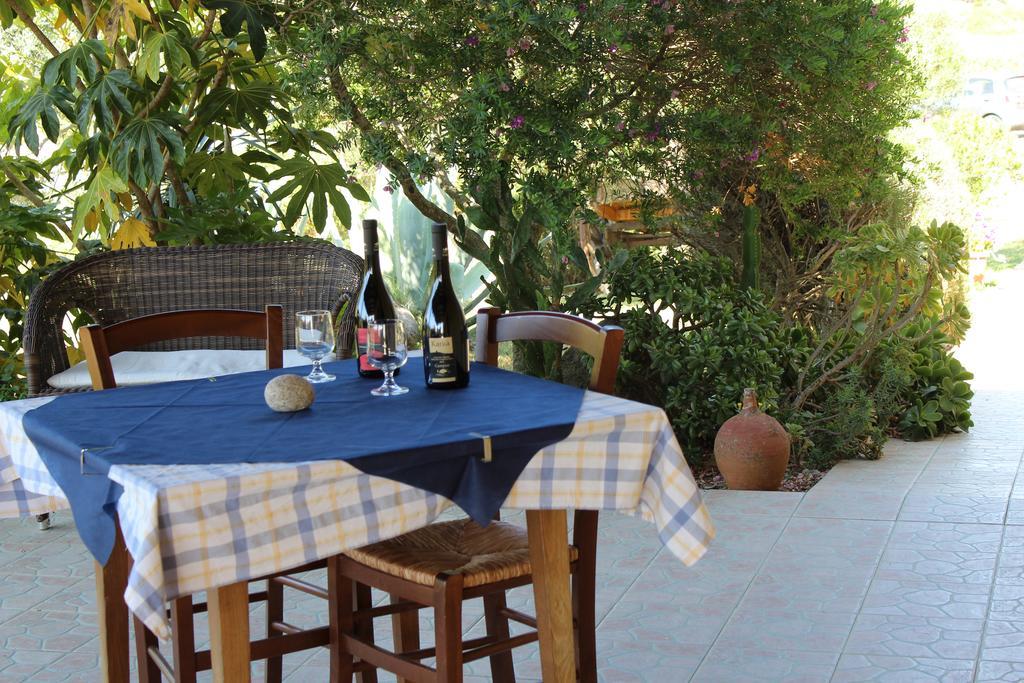 Agriturismo Campesi Casale Tra Le Vigne Aglientu Εξωτερικό φωτογραφία