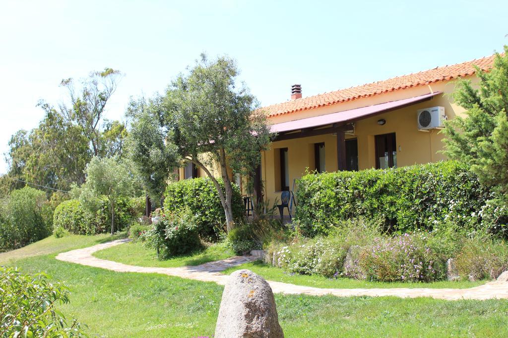 Agriturismo Campesi Casale Tra Le Vigne Aglientu Εξωτερικό φωτογραφία