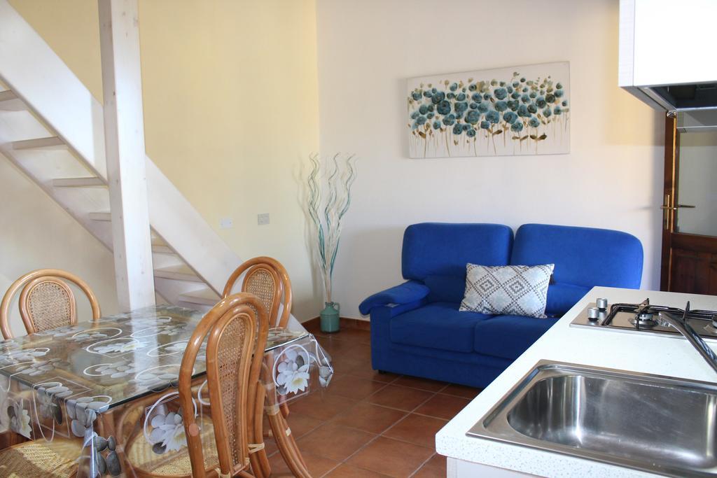 Agriturismo Campesi Casale Tra Le Vigne Aglientu Εξωτερικό φωτογραφία