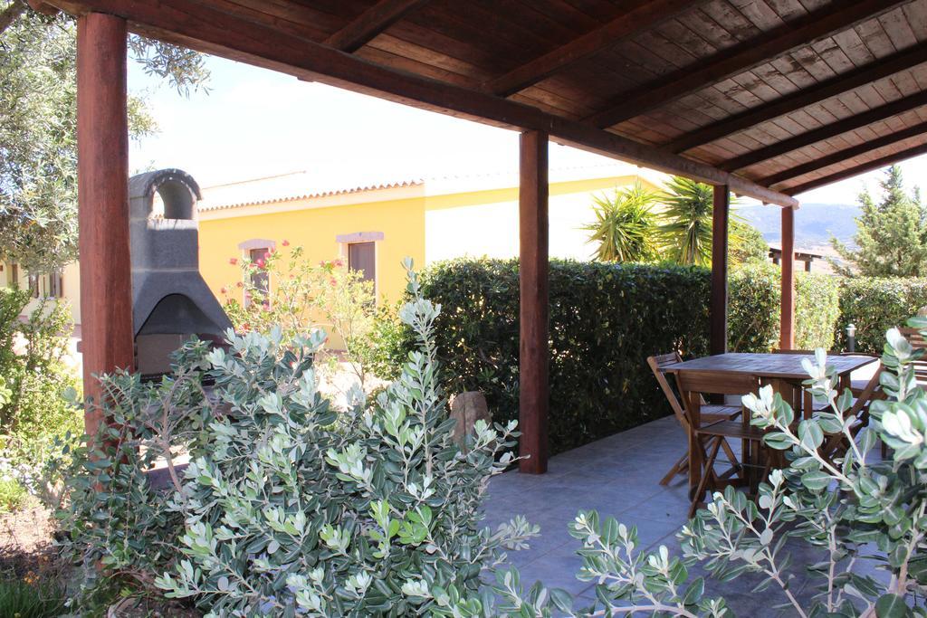 Agriturismo Campesi Casale Tra Le Vigne Aglientu Εξωτερικό φωτογραφία