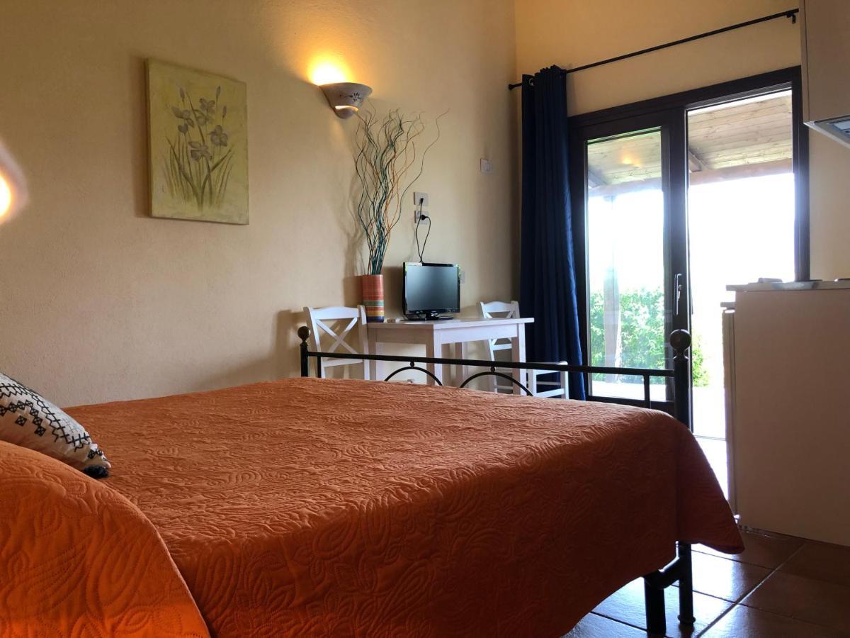 Agriturismo Campesi Casale Tra Le Vigne Aglientu Εξωτερικό φωτογραφία